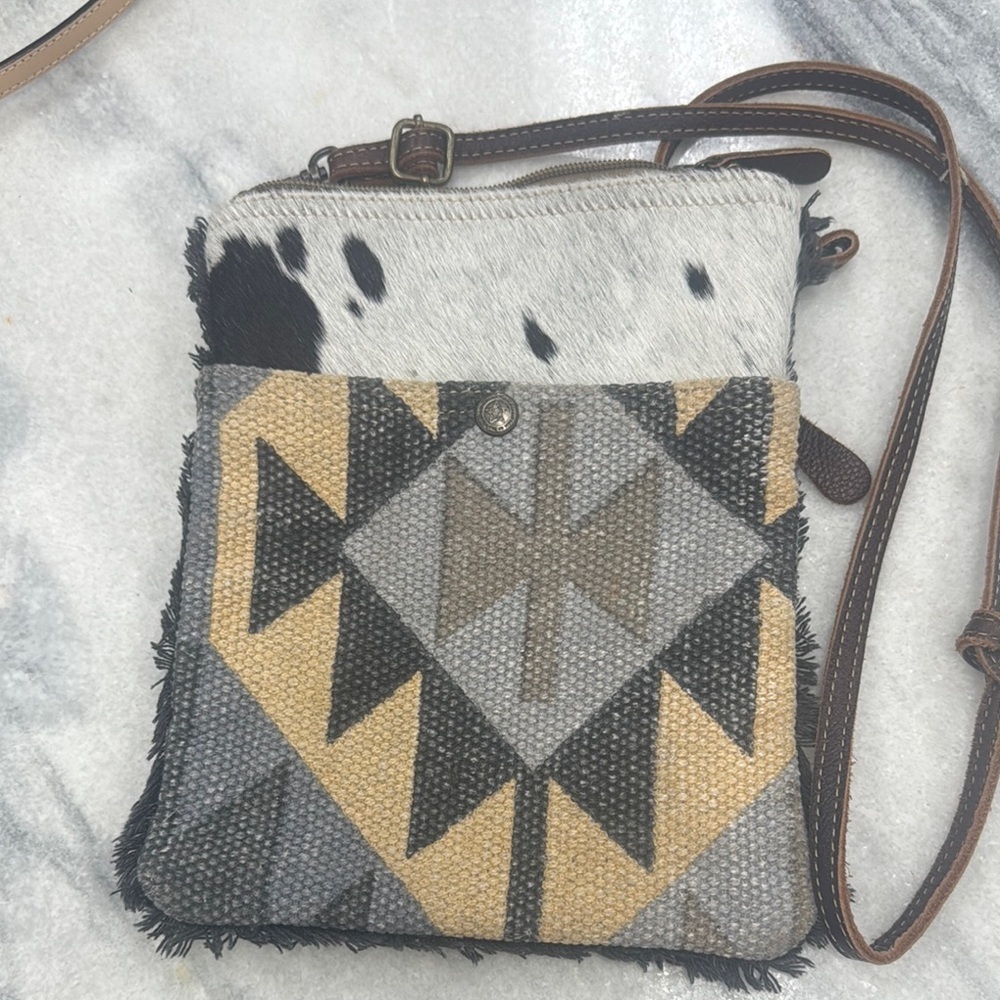 Myra Crossbody Pouch Bag - Picture 1 of 5